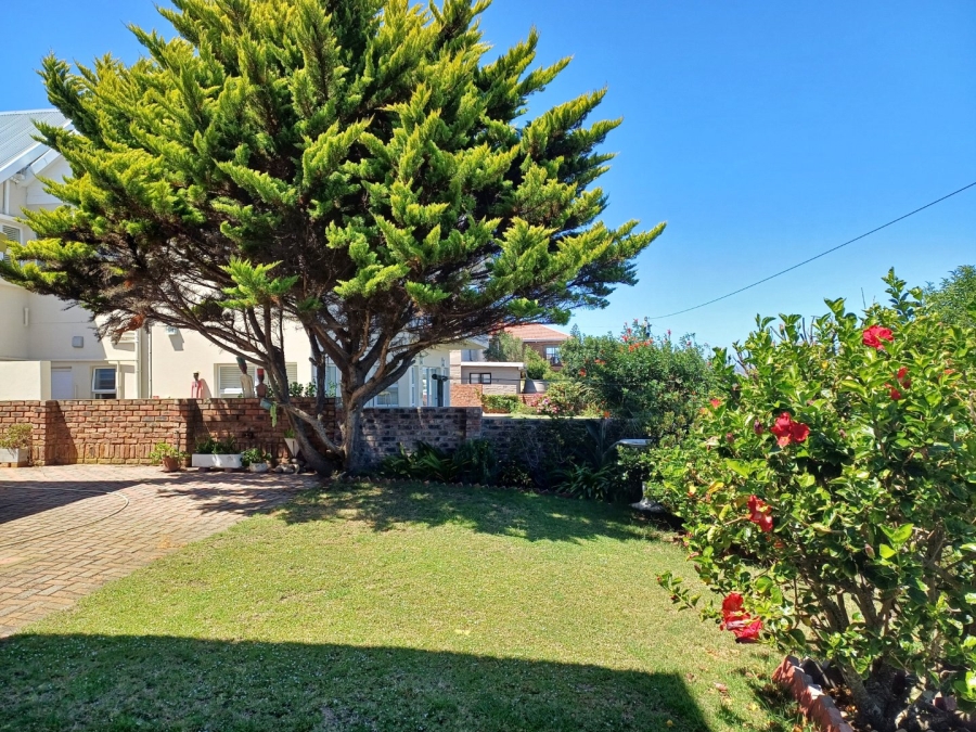 4 Bedroom Property for Sale in Reebok Western Cape